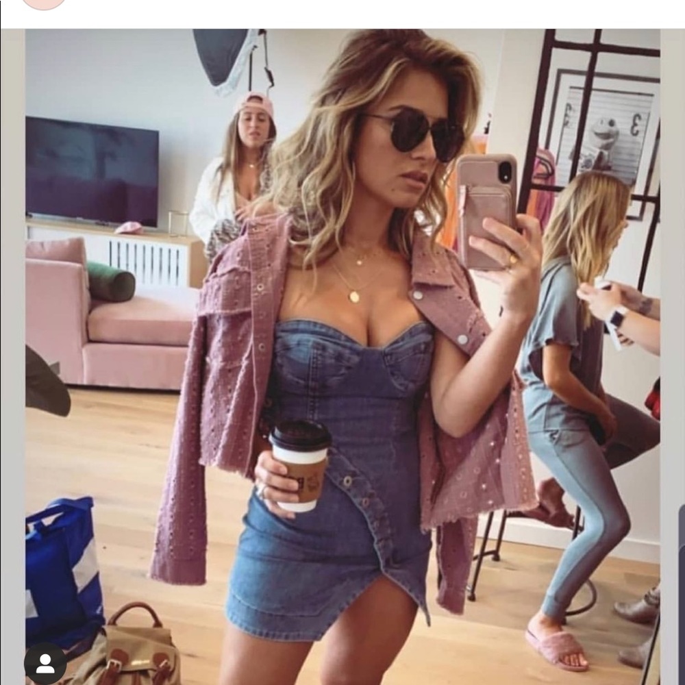 Olivia Cropped Eyelet Jacket Mauve